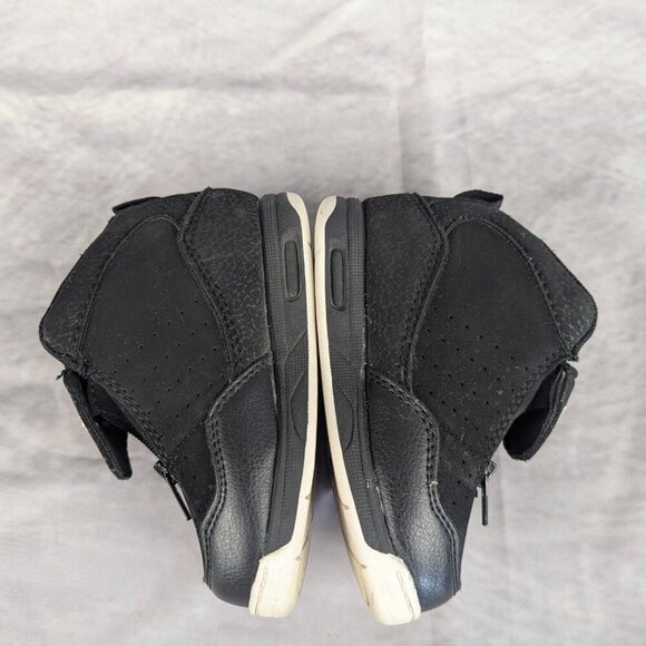 Shaq size 7 infant high-tops black in excellent condition - Picture 2 of 8